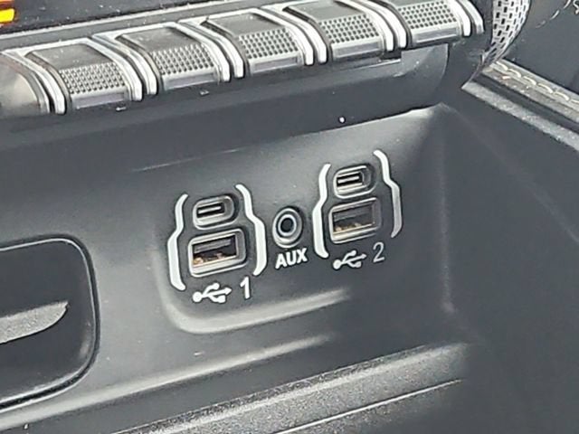 2020 RAM 1500 Limited Crew Cab 4x4 5'7" Box