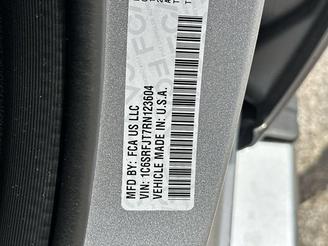 2024 RAM 1500 Laramie Crew Cab 4x4 5'7" Box