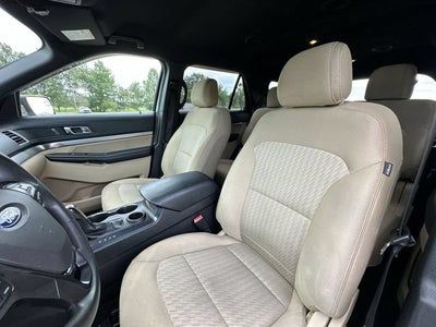 2017 Ford Explorer Base