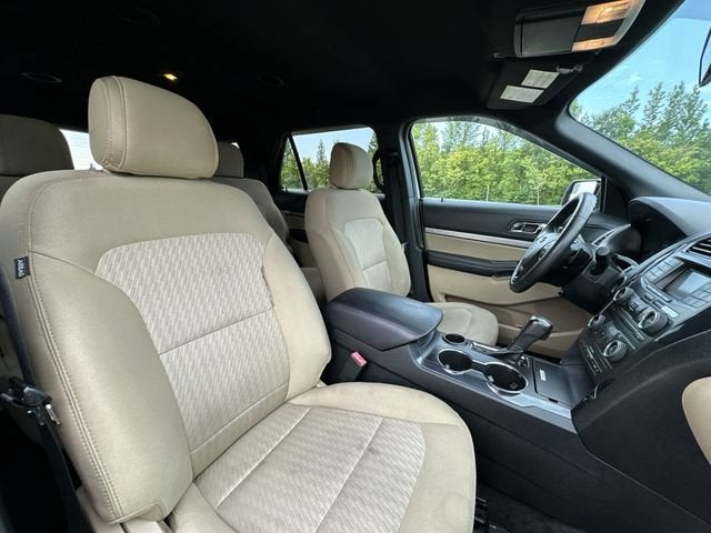 2017 Ford Explorer Base