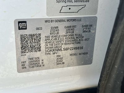 2023 GMC Acadia SLT