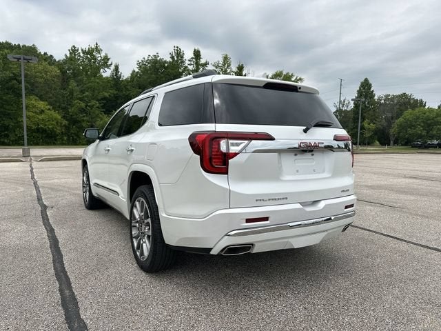 2023 GMC Acadia Denali