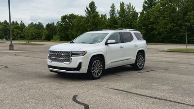 2023 GMC Acadia Denali