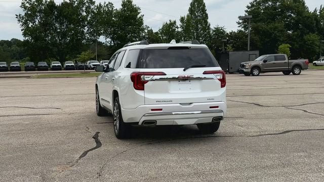 2023 GMC Acadia Denali