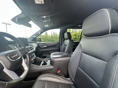 2023 GMC Yukon SLT