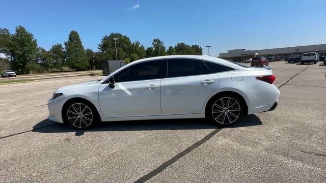 2019 Toyota Avalon XLE