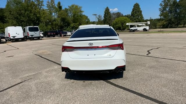 2019 Toyota Avalon XLE