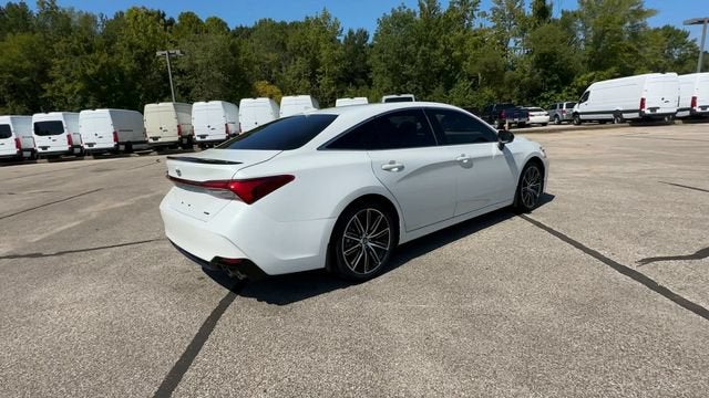 2019 Toyota Avalon XLE