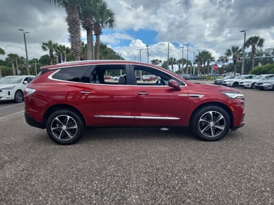 2022 Buick Enclave Essence