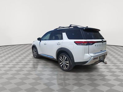 2025 Nissan Pathfinder Platinum 4WD