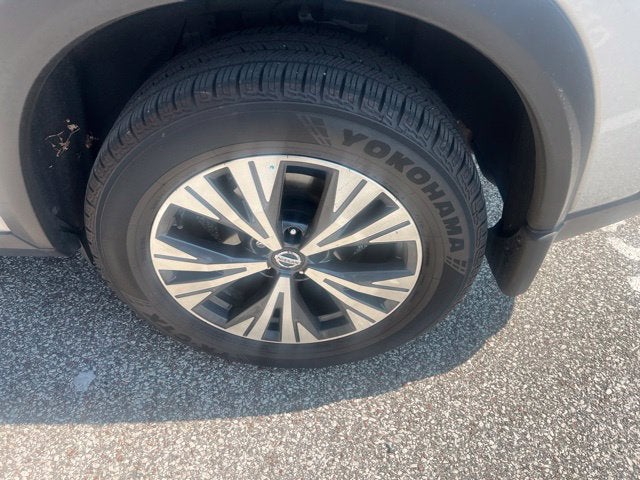 2021 Nissan Rogue SV FWD