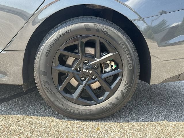 2026 Kia K5 LXS