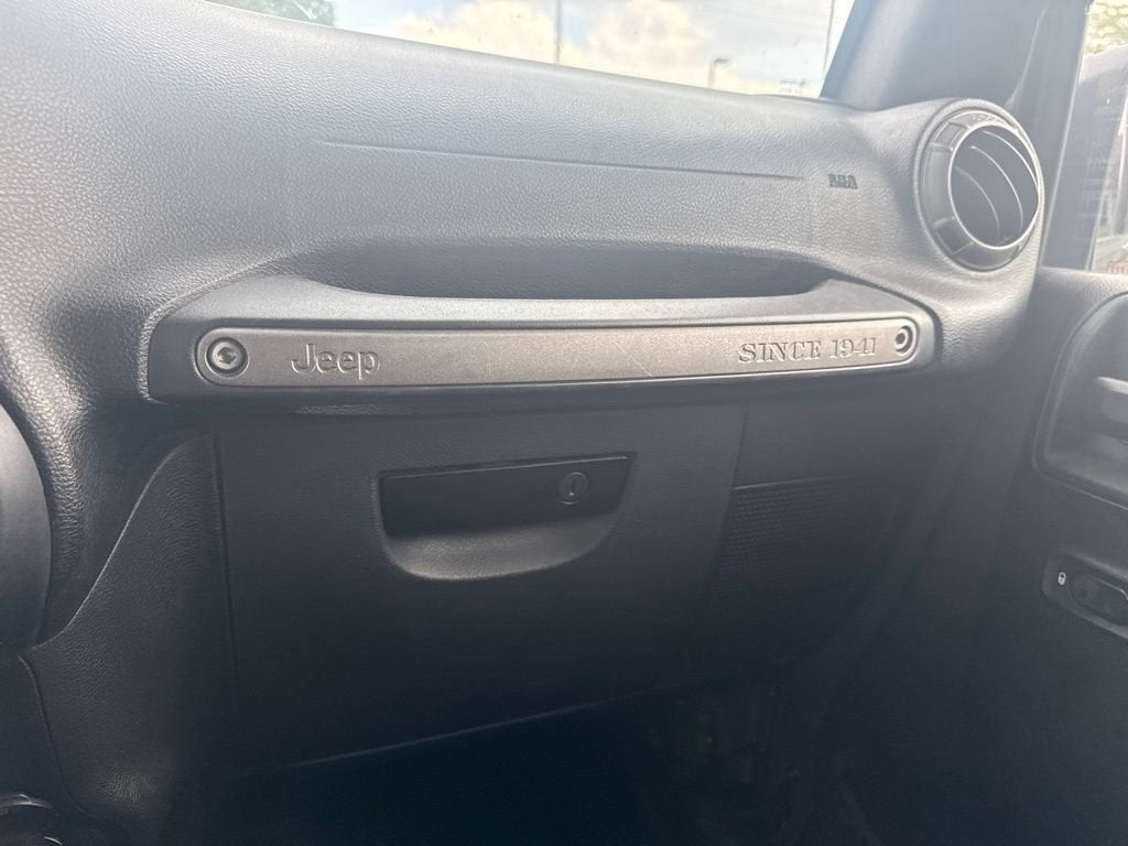 2016 Jeep Wrangler Unlimited Sport