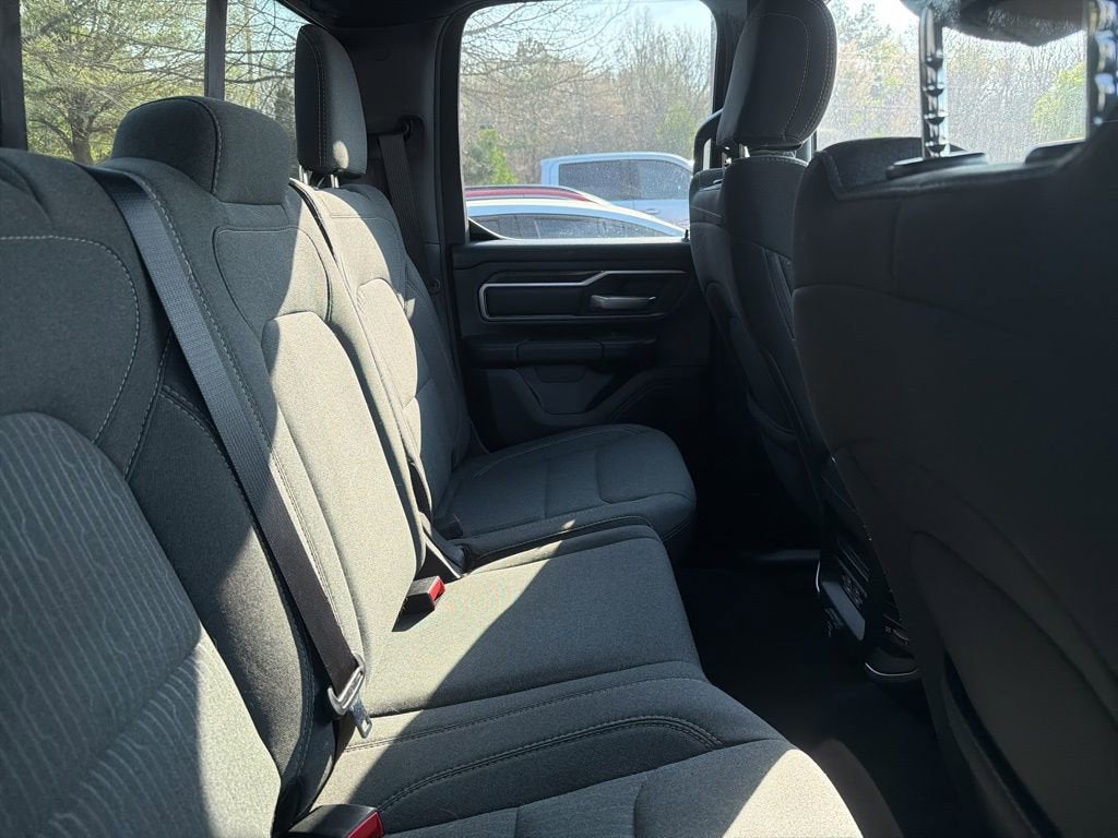 2022 RAM 1500 Big Horn Quad Cab 4x4 6'4" Box