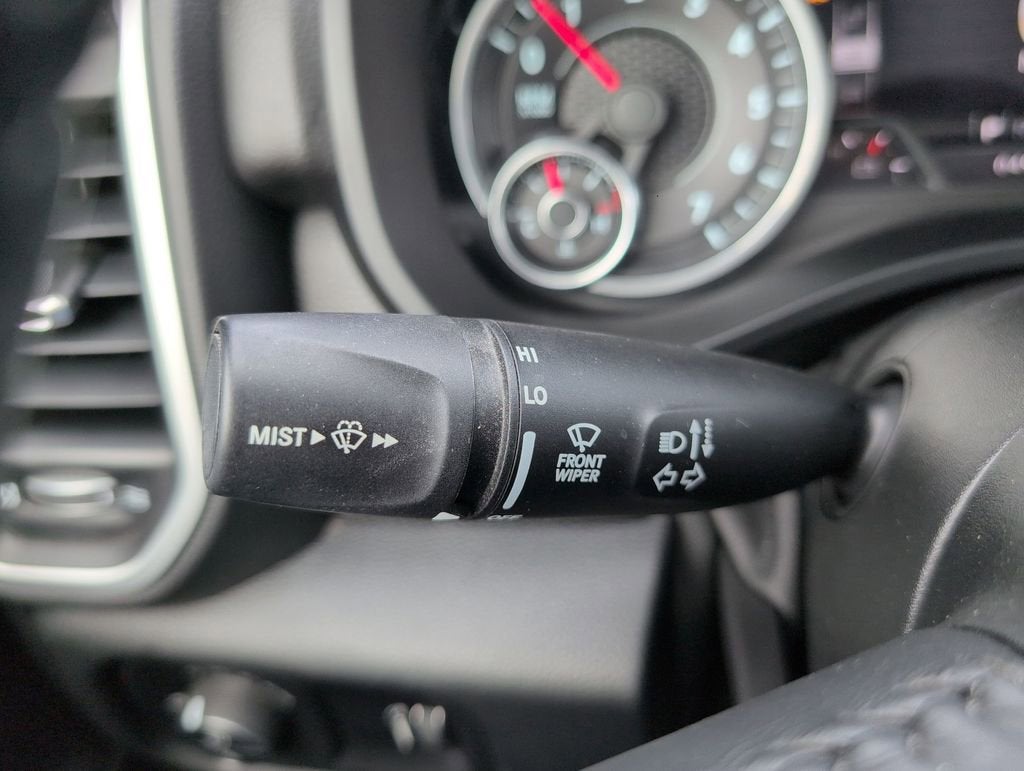 2022 RAM 1500 Big Horn Quad Cab 4x4 6'4" Box