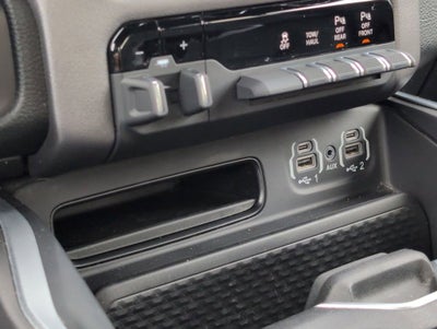 2022 RAM 1500 Big Horn Quad Cab 4x4 6'4" Box