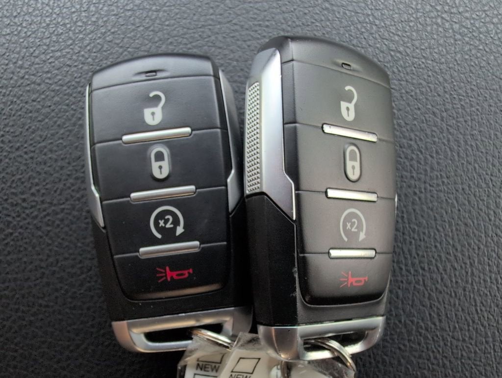 2023 RAM 1500 Big Horn Crew Cab 4x4 5'7" Box