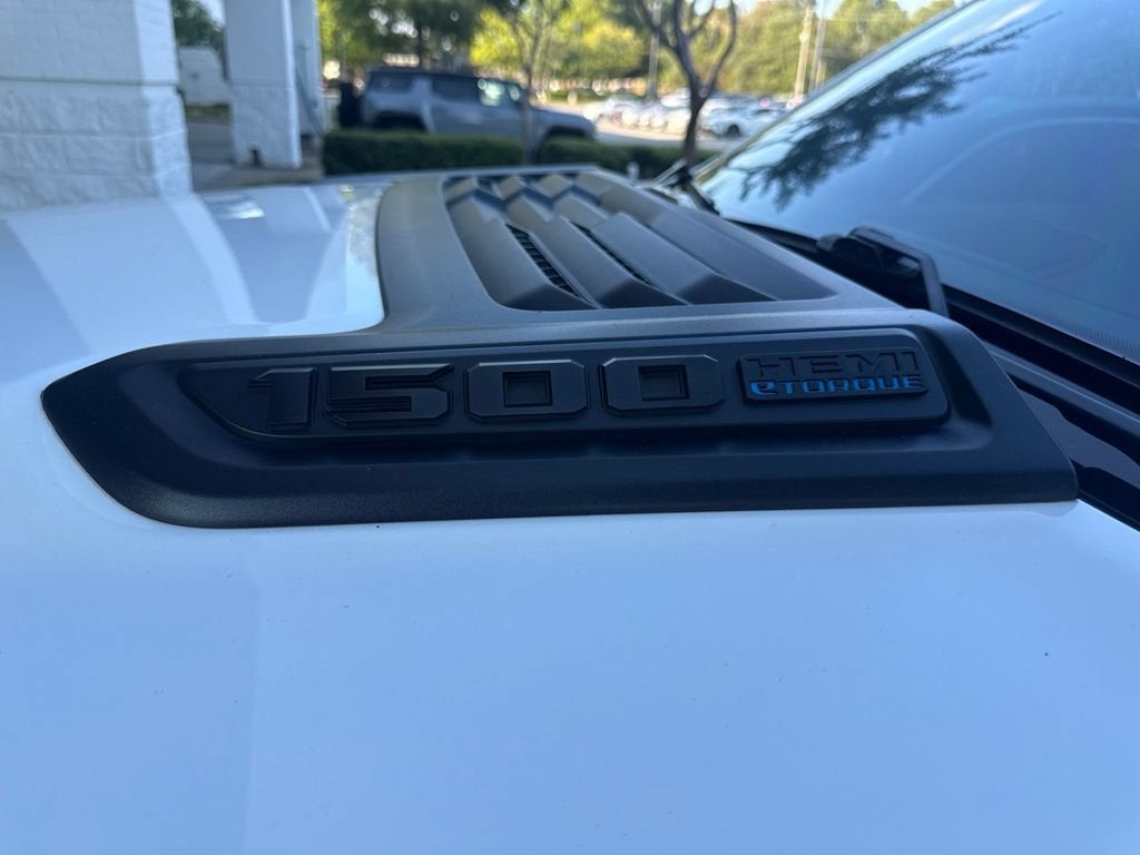2023 RAM 1500 Laramie Crew Cab 4x4 5'7" Box
