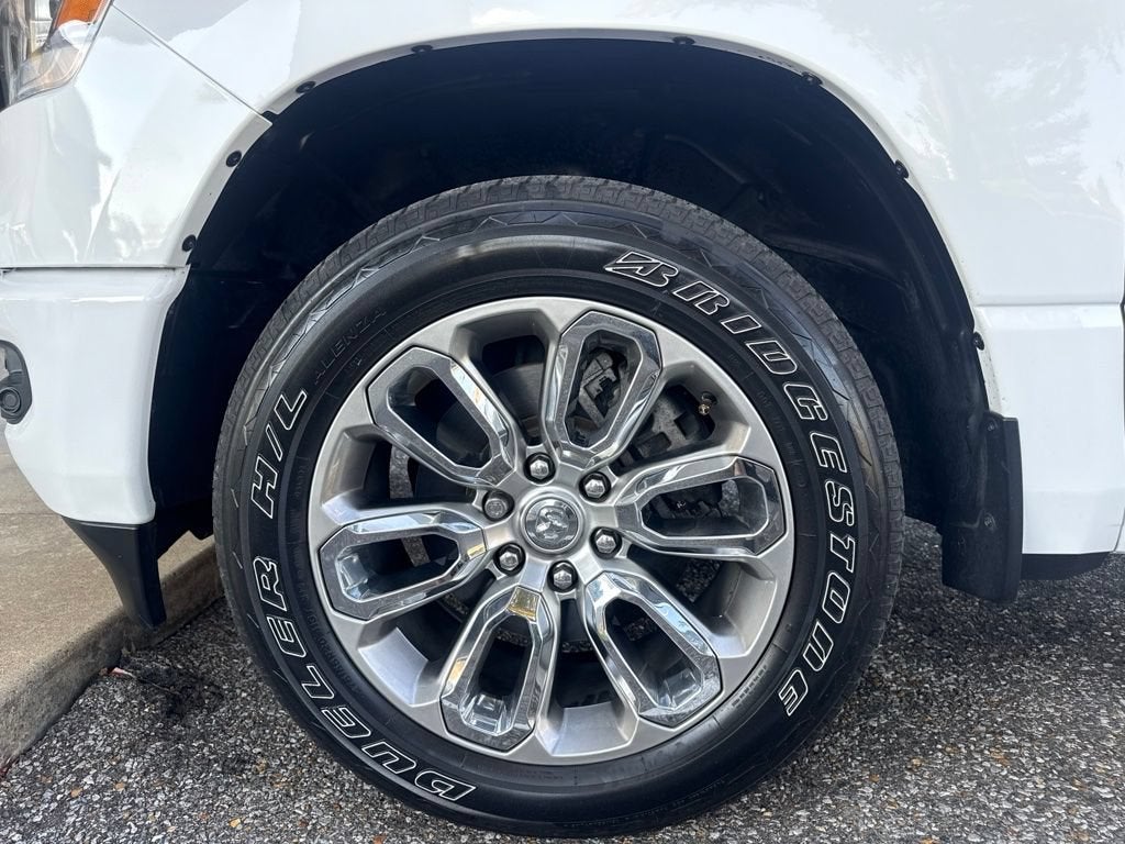 2023 RAM 1500 Laramie Crew Cab 4x4 5'7" Box
