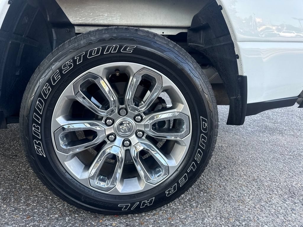 2023 RAM 1500 Laramie Crew Cab 4x4 5'7" Box