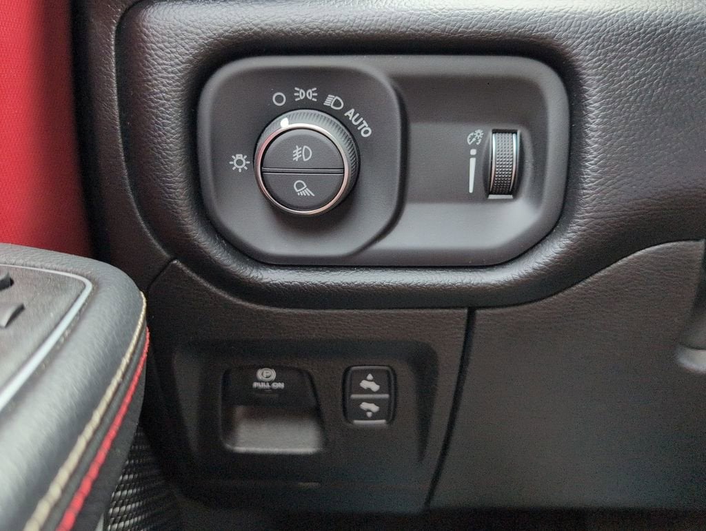 2022 RAM 1500 Rebel Crew Cab 4x4 5'7" Box