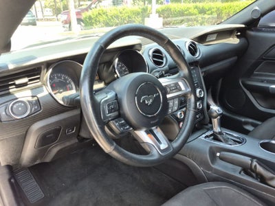 2016 Ford Mustang V6