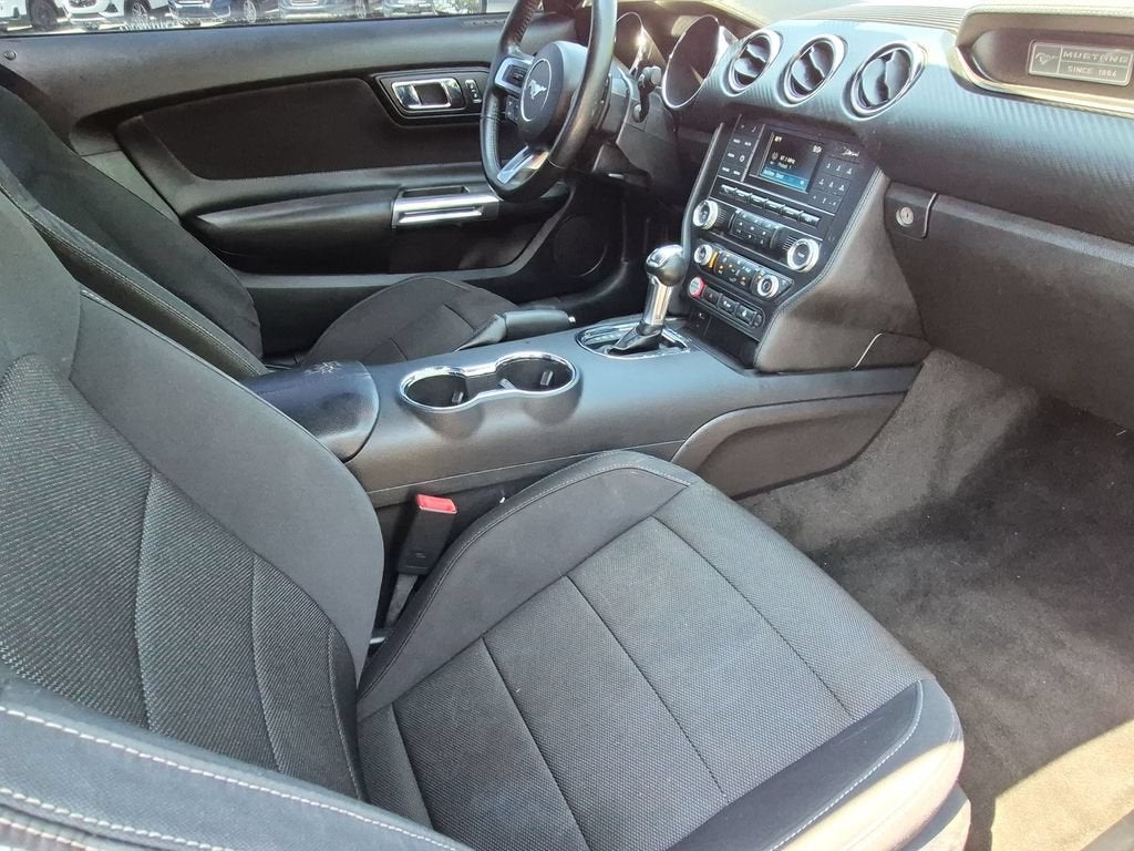 2016 Ford Mustang V6