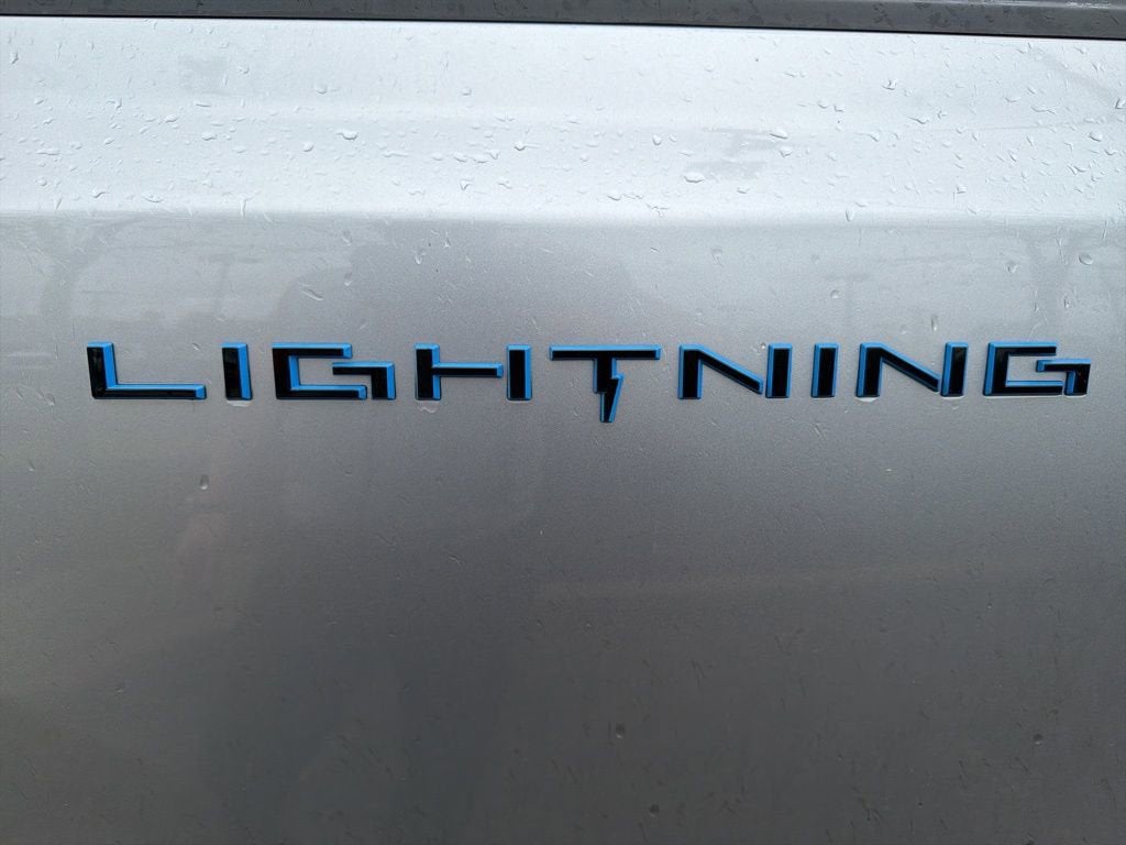 2023 Ford F-150 Lightning XLT