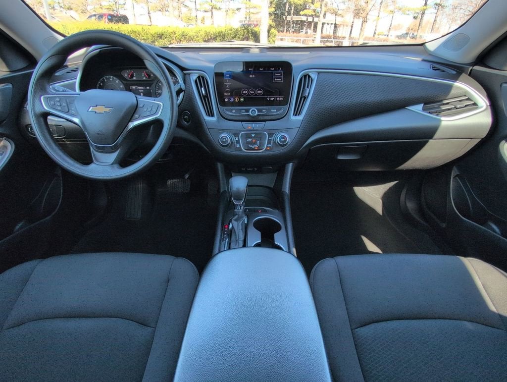 2024 Chevrolet Malibu LS