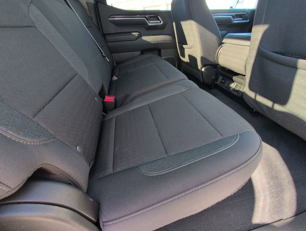 2022 Chevrolet Silverado 1500 LT (2FL)