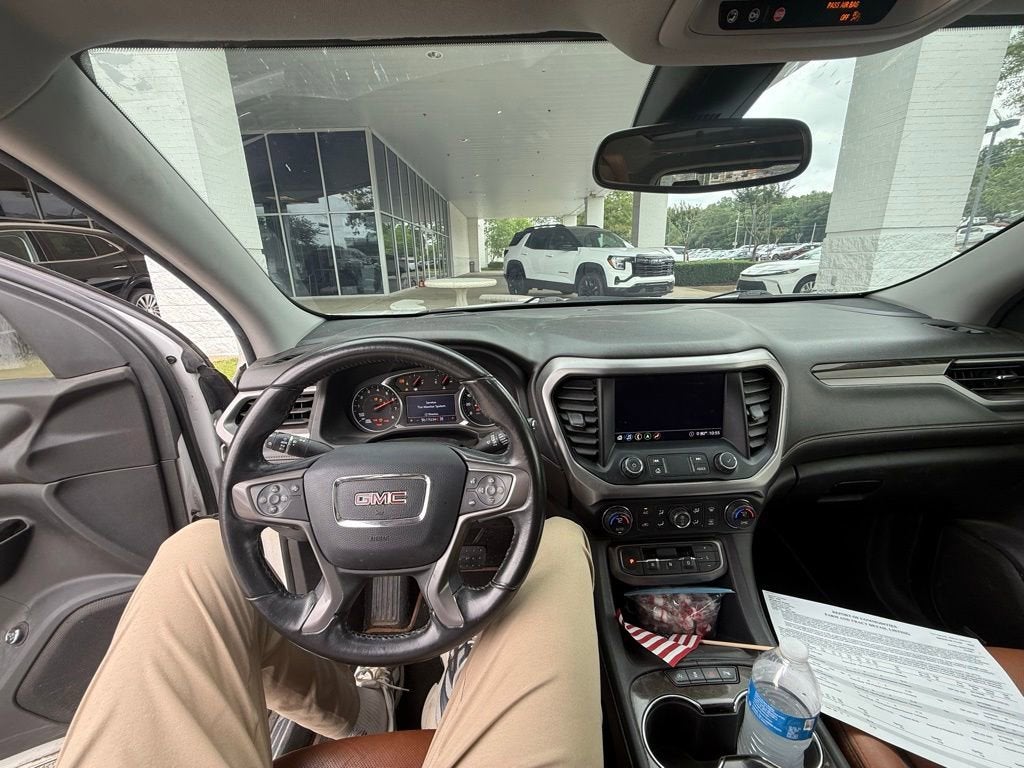 2020 GMC Acadia AT4
