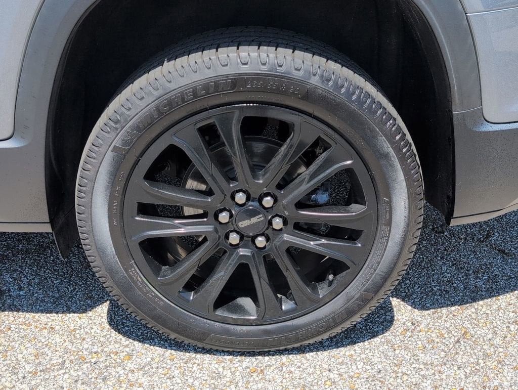 2022 GMC Acadia SLT