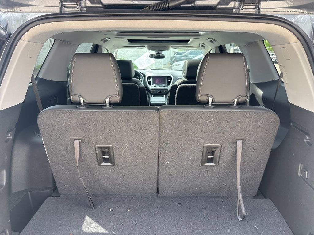 2021 GMC Acadia SLT