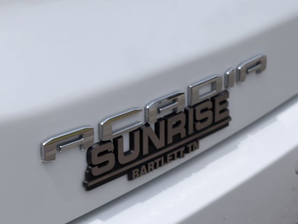 2023 GMC Acadia Denali
