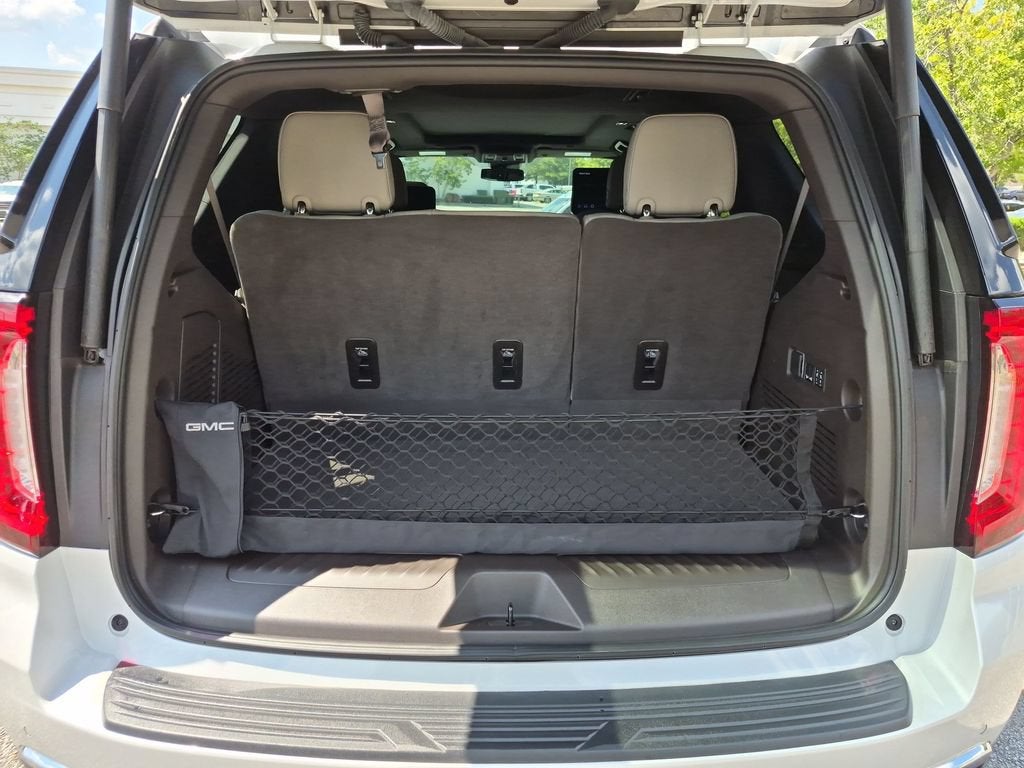 2024 GMC Yukon SLT