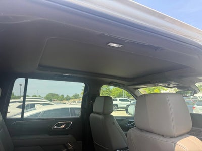 2023 Chevrolet Suburban LT