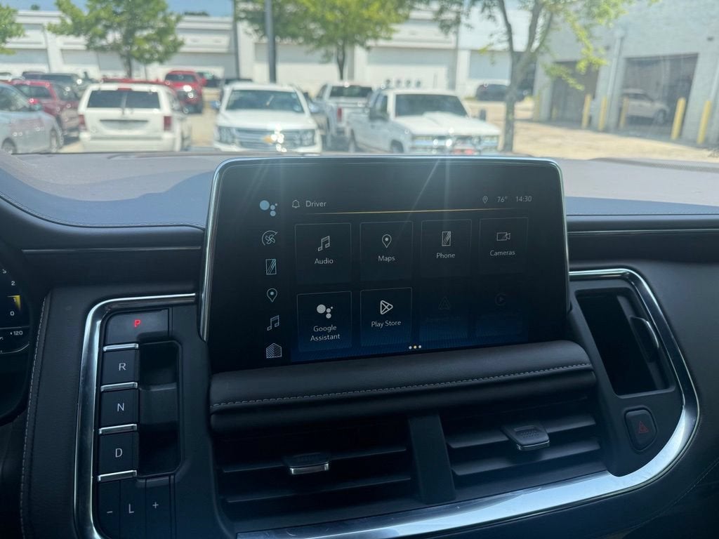 2023 Chevrolet Suburban LT