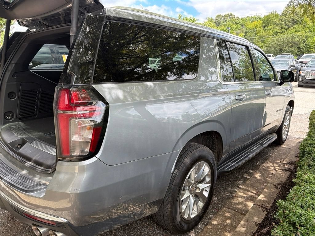 2023 Chevrolet Suburban Premier
