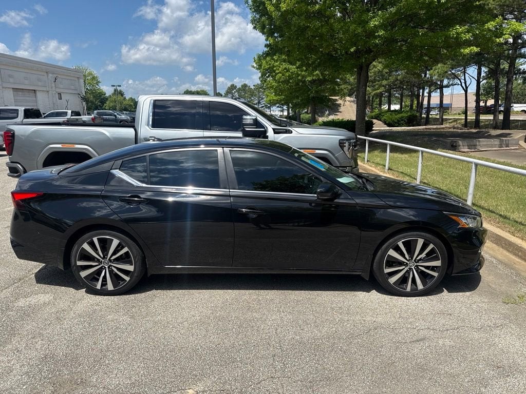 2021 Nissan Altima SR FWD