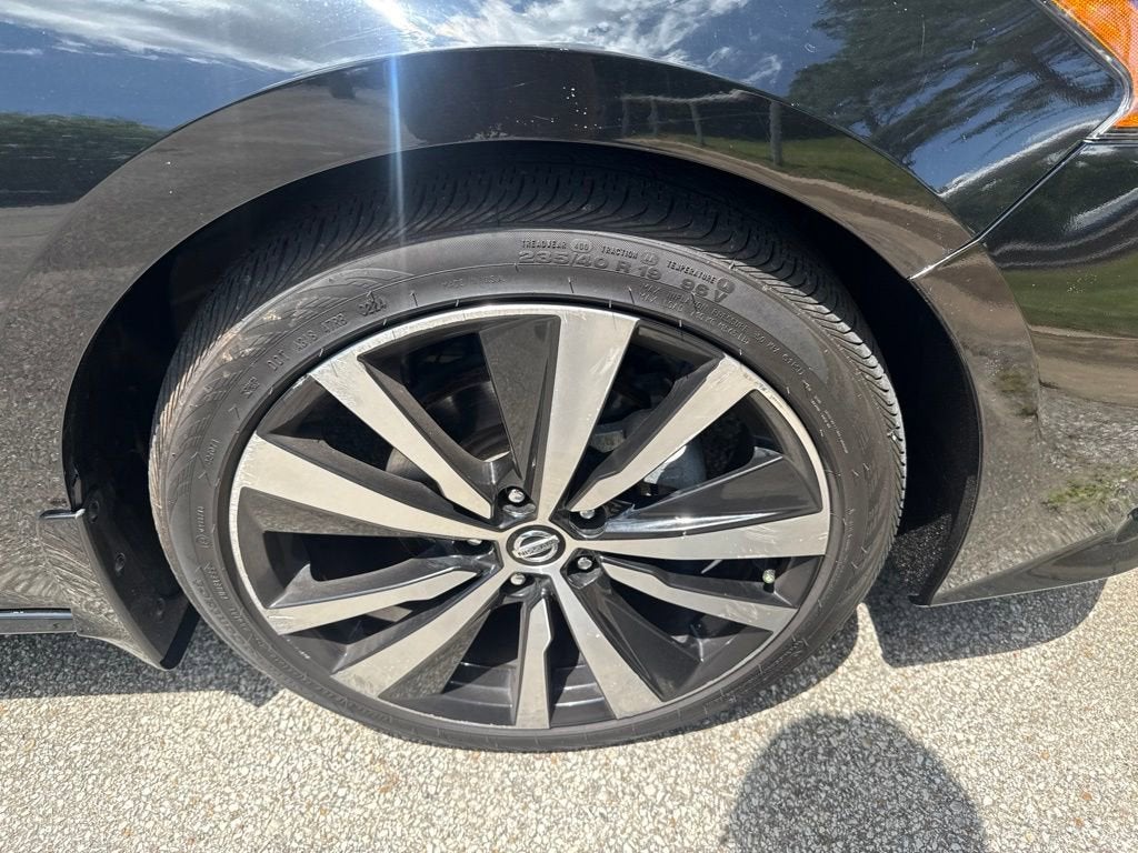 2021 Nissan Altima SR FWD