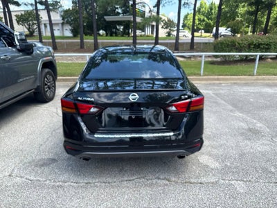 2021 Nissan Altima SR FWD