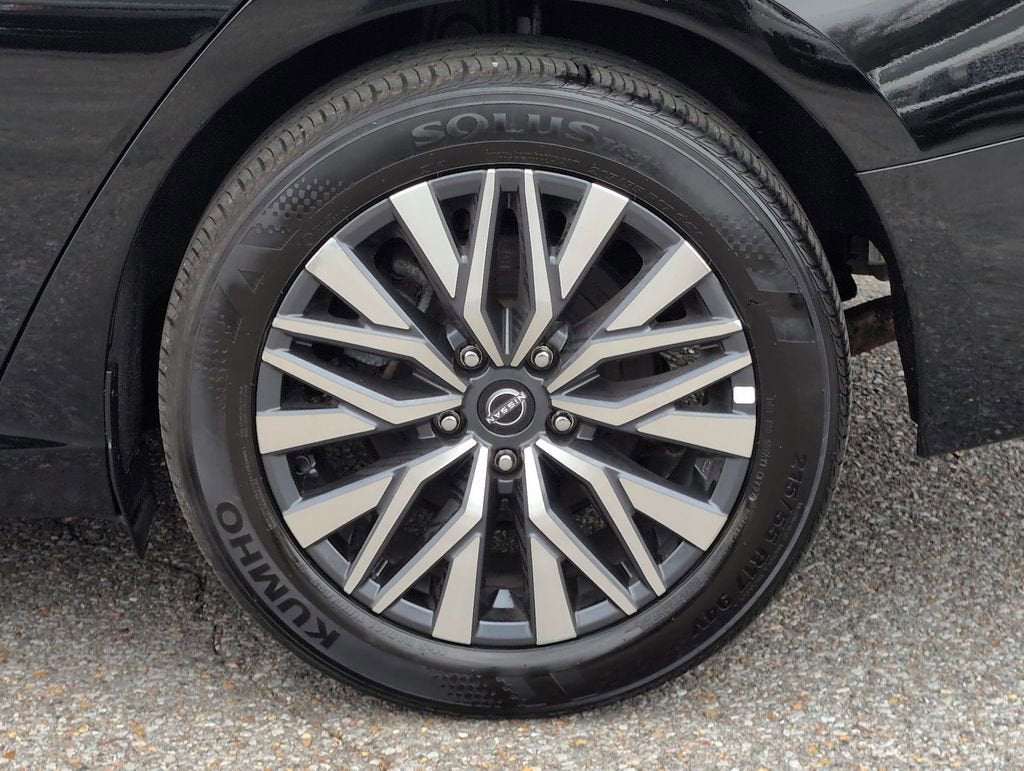 2025 Nissan Altima SV FWD