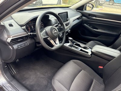 2023 Nissan Altima SV FWD