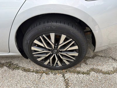 2023 Nissan Altima SV FWD