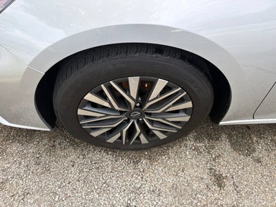 2023 Nissan Altima SV FWD
