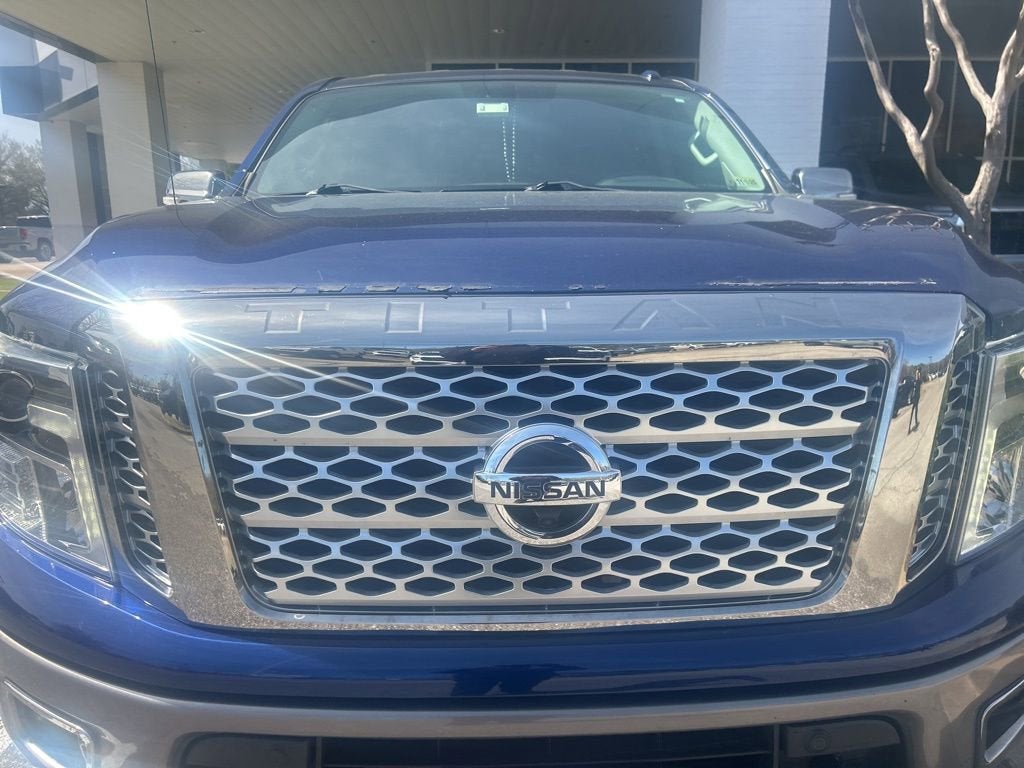 2019 Nissan TITAN Platinum Reserve