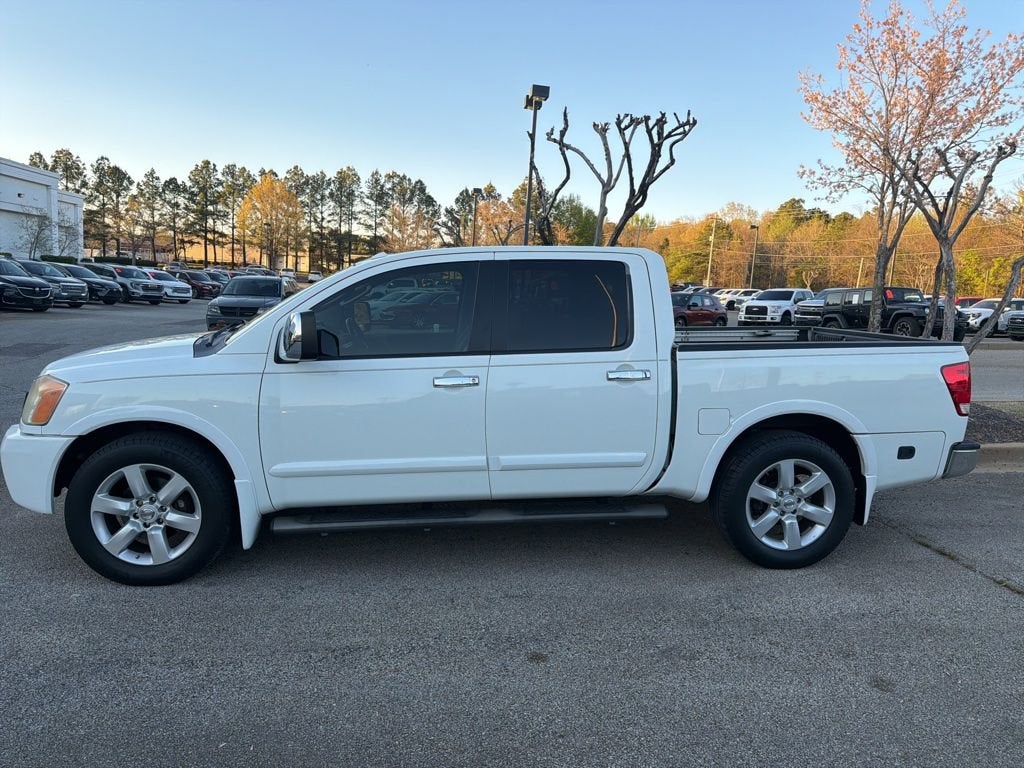 2009 Nissan Titan LE