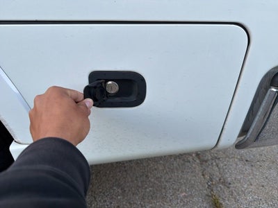 2009 Nissan Titan LE