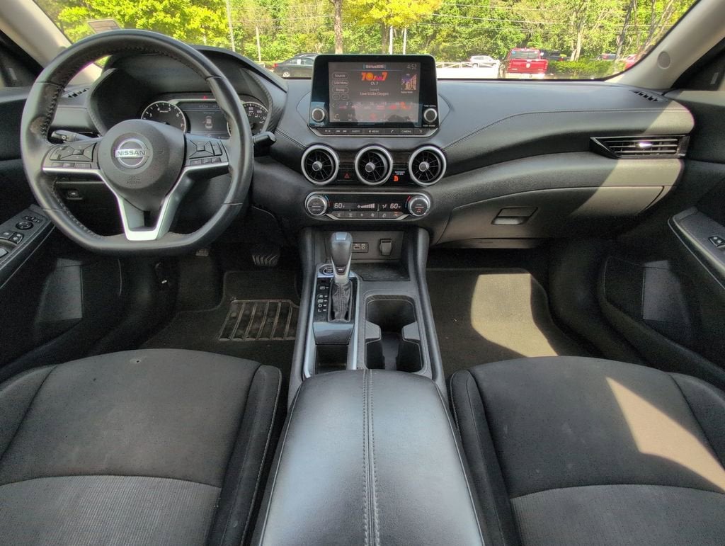 2021 Nissan Sentra SV Xtronic CVT