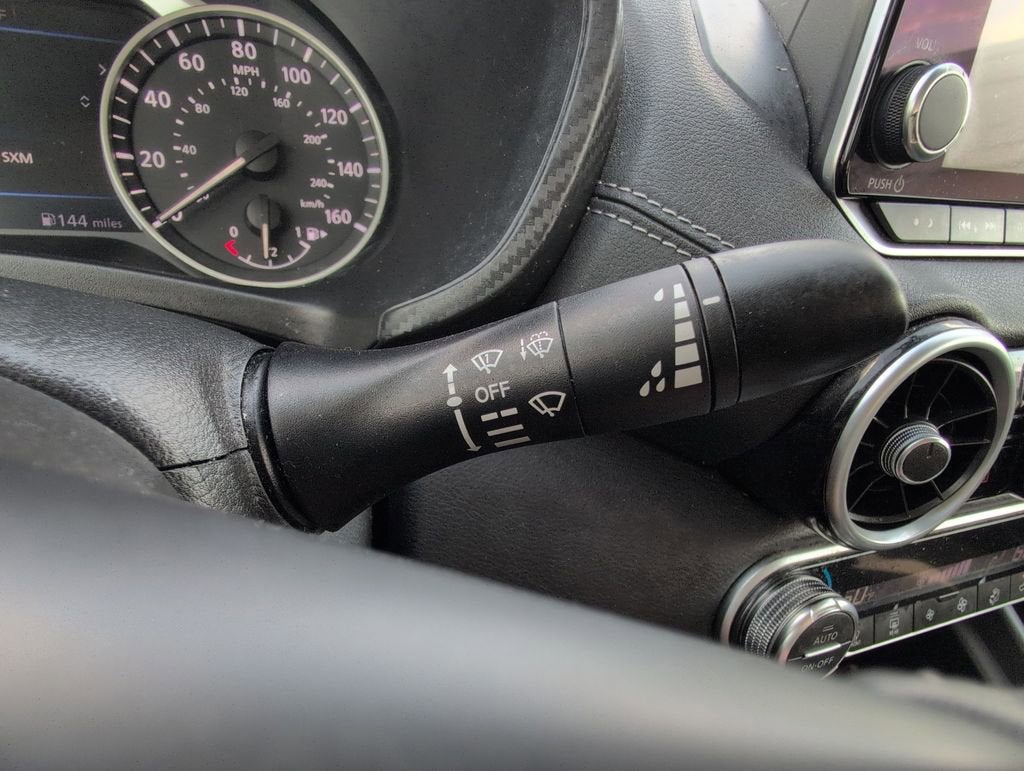 2021 Nissan Sentra SV Xtronic CVT